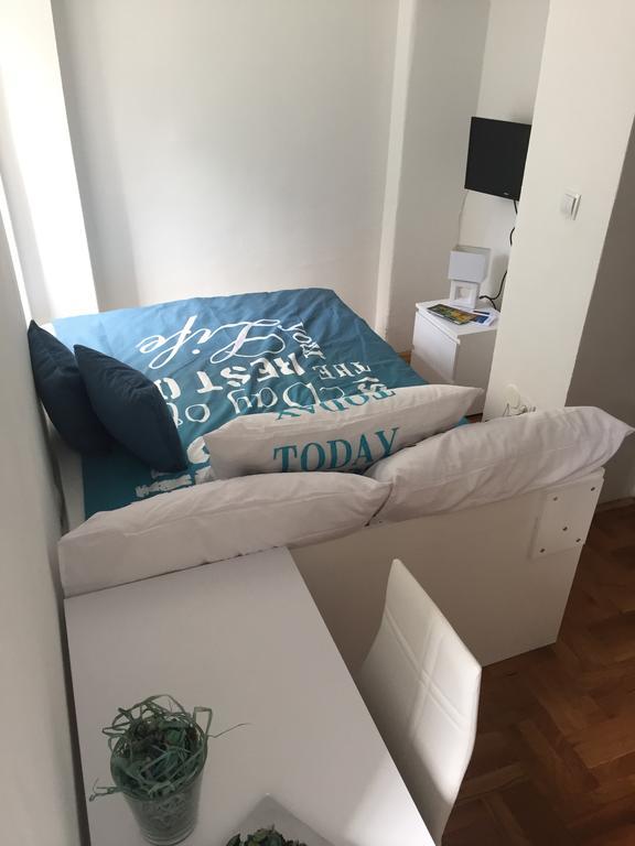 Studio Apartment Ivana Zagreb Exterior photo